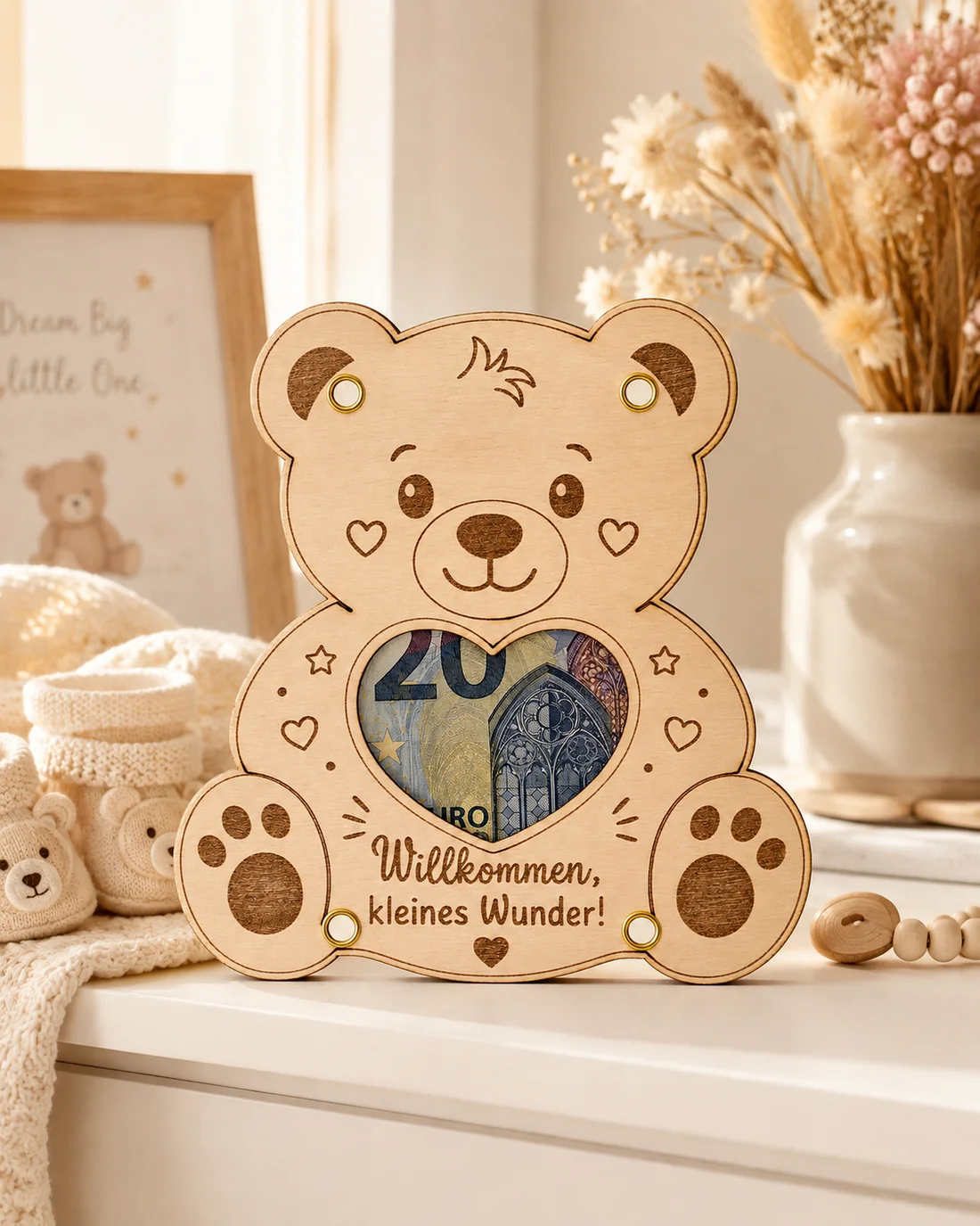 Geldgeschenk zur Geburt oder Taufe – Holzkarte Teddybär, personalisiert – Video