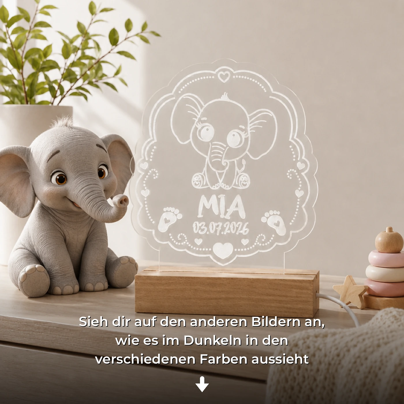 Personalisiertes LED-Nachtlicht für Kinder aus graviertem Acryl mit Elefant-Motiv, Name und Geburtsdatum, blau leuchtend im Kinderzimmer